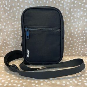 BRIXLEY Jet Crossbody Convertible Fanny pack Sling Travel bag Black NWOT